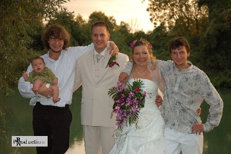 photo groupe mariage famille enfant